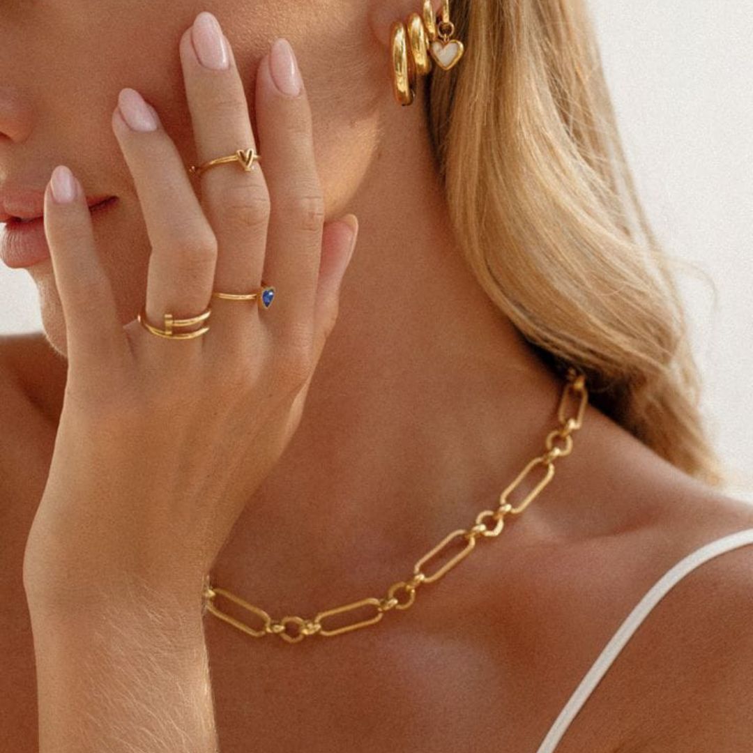 Rose Gold Floral Earrings & Pendant Set